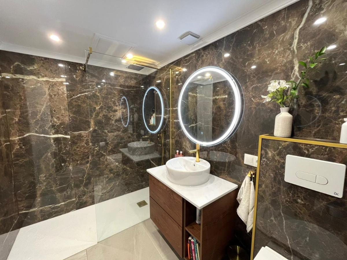Apartment In Puerto Banus - And Luxury Marbella